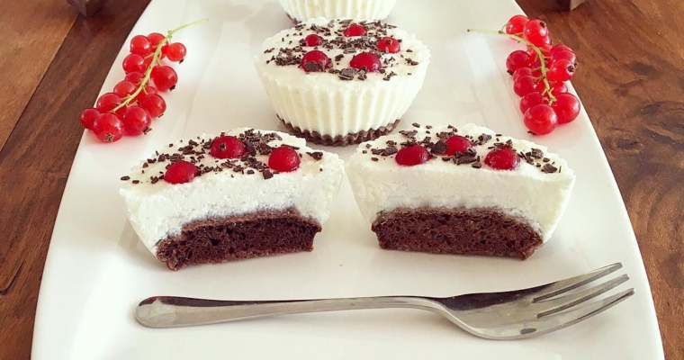 Schoko Vanillecreme Johannisbeer Muffins