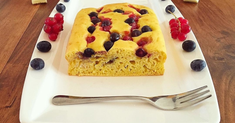 White Chocolate Double Berry Cake