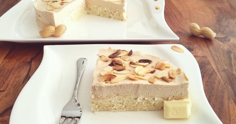 Weiße Schokolade geröstete Mandeln Erdnussbutter Kuchen