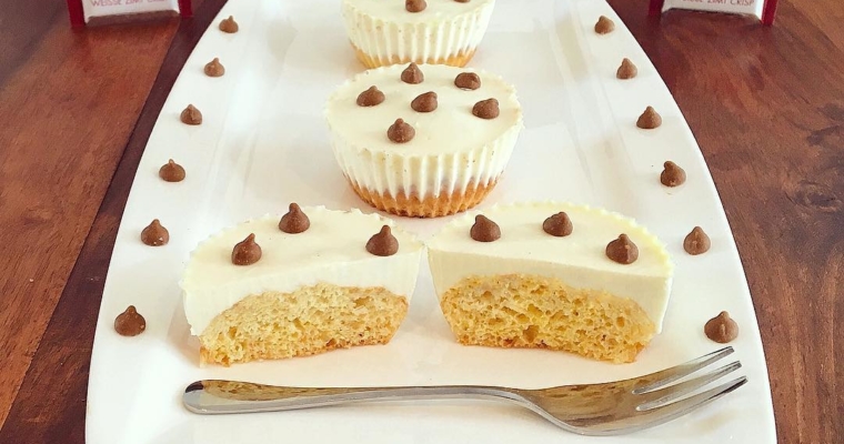 White Chocolate Cinnamon Crisp Muffins