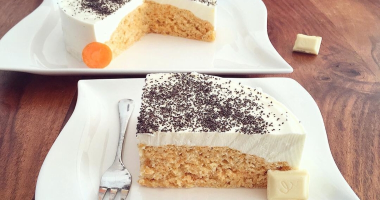Weiße Schokoladen Karotten Mohn Kuchen