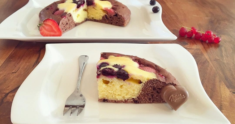 Doppel Schoko Dreifach Beeren Kuchen