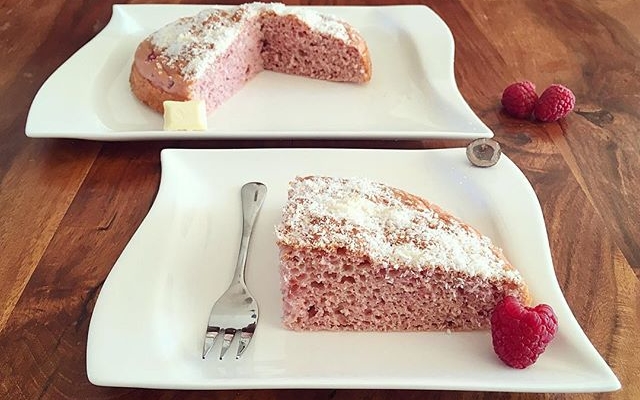 Weiße Schokolade Himbeer Kokosnuss Kuchen