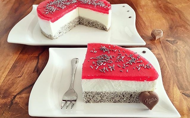 Mohn Doppel Schoko Erdbeer Mousse Kuchen