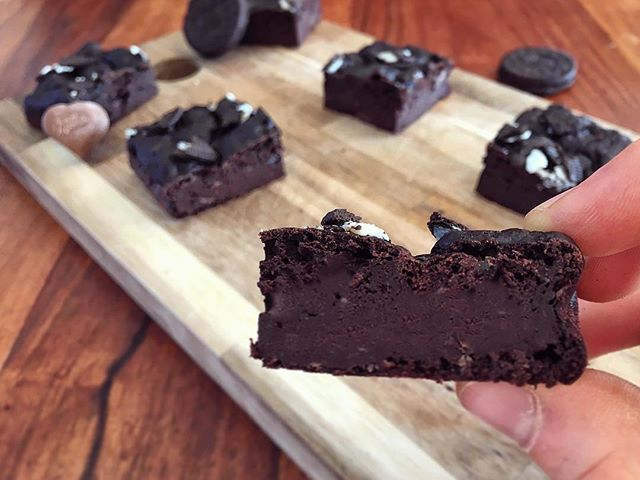 Oreo Banana Brownies